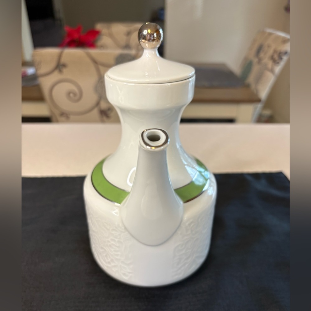 Hutschenreuther Porcelain Coffee Pot - Picture 5 of 9